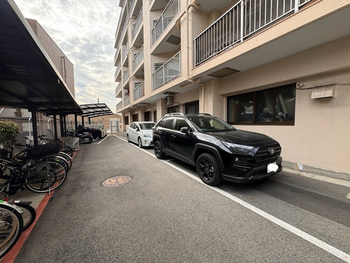 駐車場 セントリバーガーデン