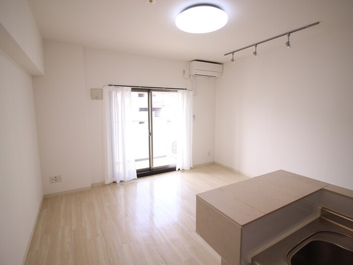 居室 デイグラン鶴見