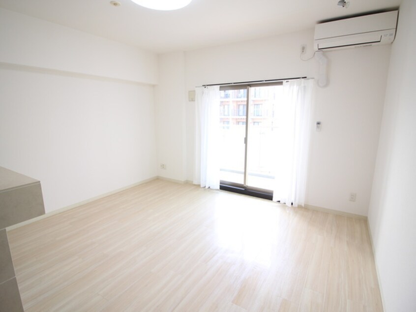 居室 デイグラン鶴見