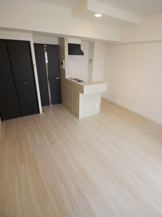 居室 デイグラン鶴見