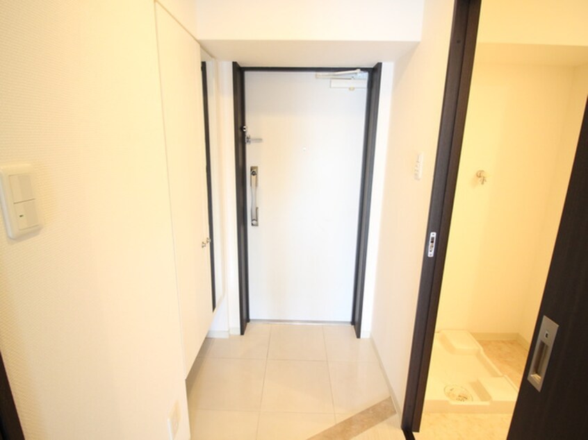 玄関 デイグラン鶴見