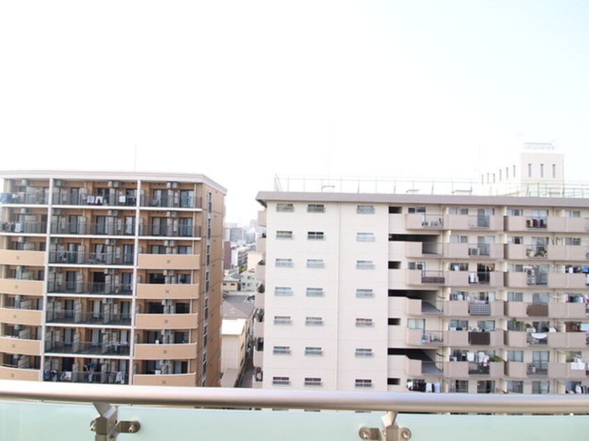 室内からの展望 デイグラン鶴見