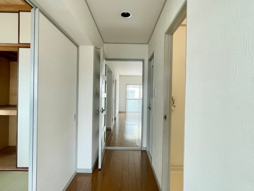 廊下 プレジオ王塚台