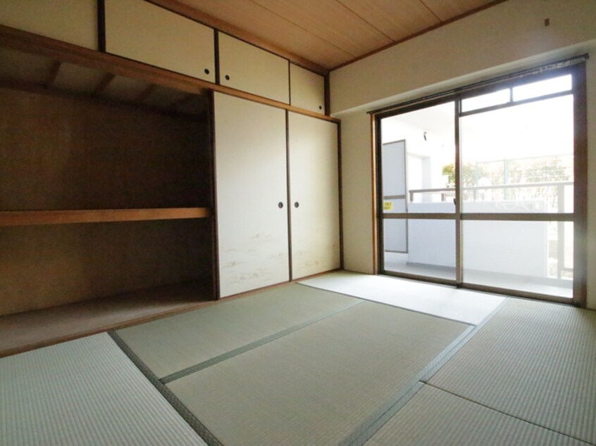 居室 ﾗｲｵﾝｽﾞﾏﾝｼｮﾝ明石西江井ヶ島(102)