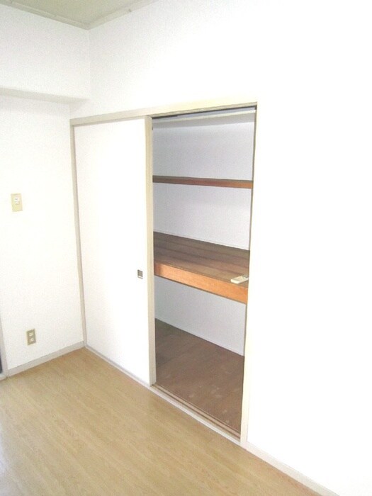 収納 ＳＡＫＩＺＯ東野ビル