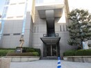 八尾市役所(役所)まで1400m ﾄﾞﾐｰﾙ･ｼﾞｬﾙｳﾞｪﾙﾃﾞ