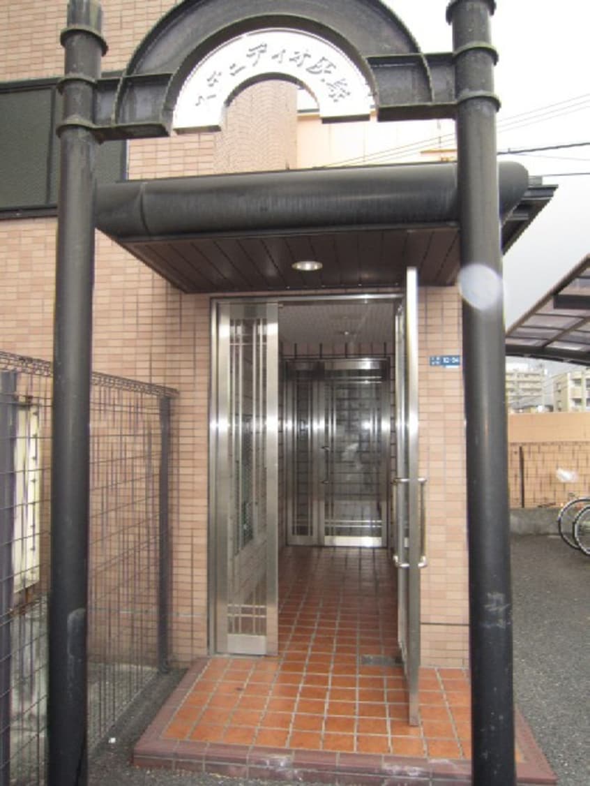 エントランス部分 ステュデｨオ灰塚