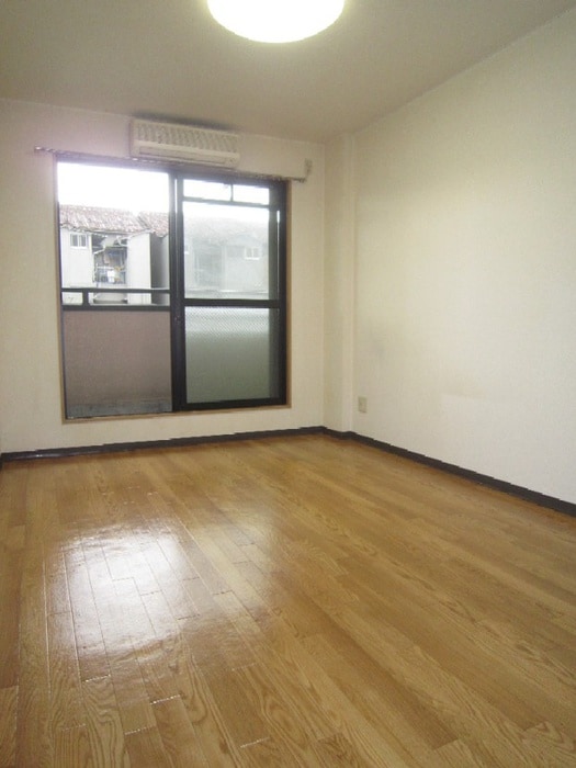 居室 ステュデｨオ灰塚