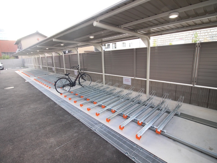 駐輪場 ベラジオ雅び烏丸十条(902)