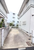 駐車場 岡町南貸家Ａ棟