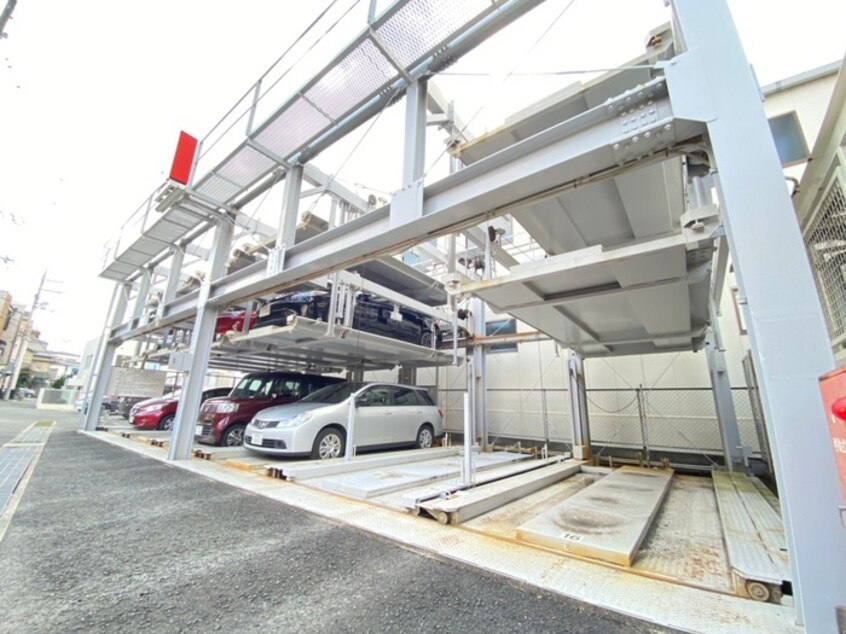 駐車場 セワ－ル吉田