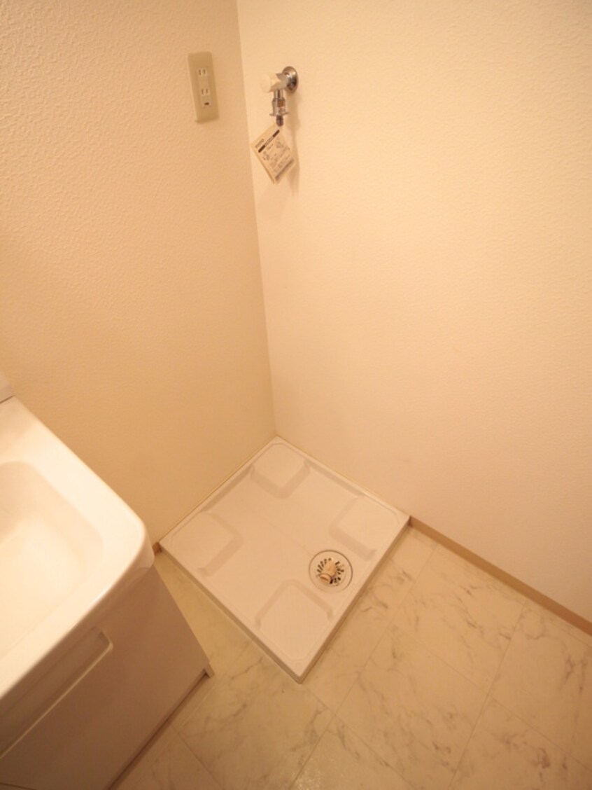 洗濯機置場 ボナ－ル河