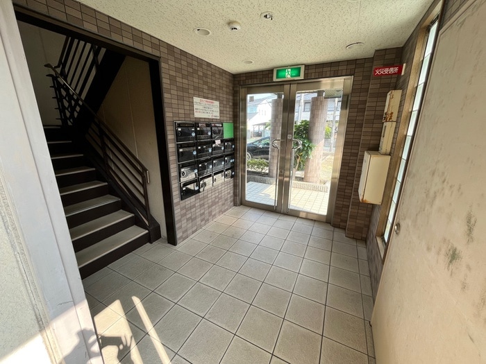 エントランス部分 ラ・アク－ル