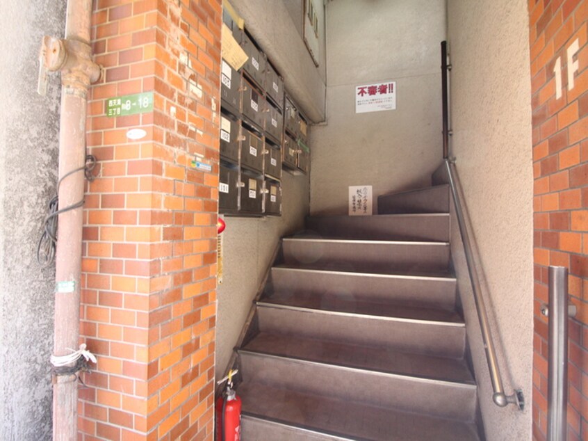 エントランス部分 西天満ビュ－ハイツ