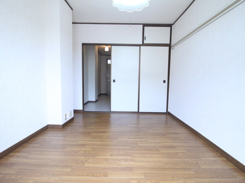 居室 コスモハイツ