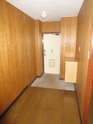 玄関 グリ－ンスクエア三ツ島