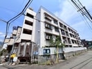 大石北町マンションの外観