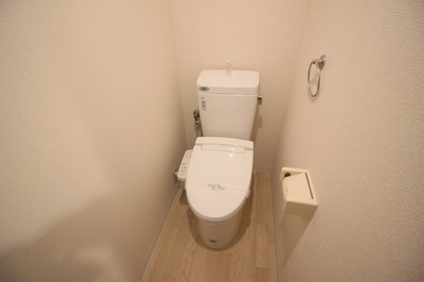 トイレ ベルトゥリ－オカモト