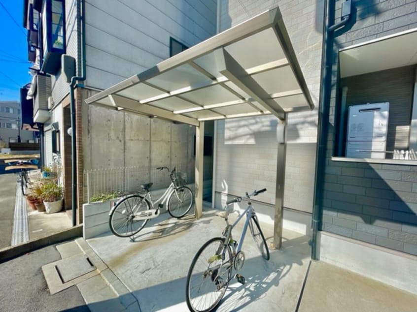 駐輪場 LUCITA大日