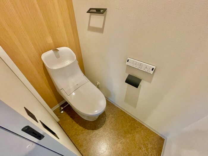 トイレ LUCITA大日