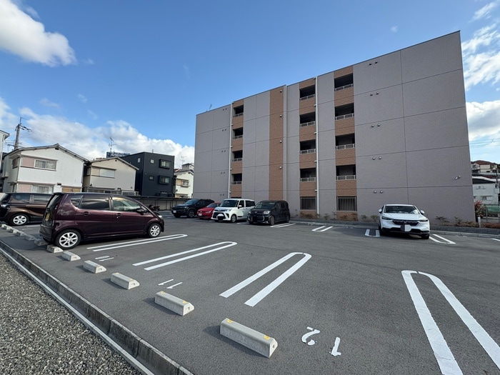 駐車場 グランファーレ