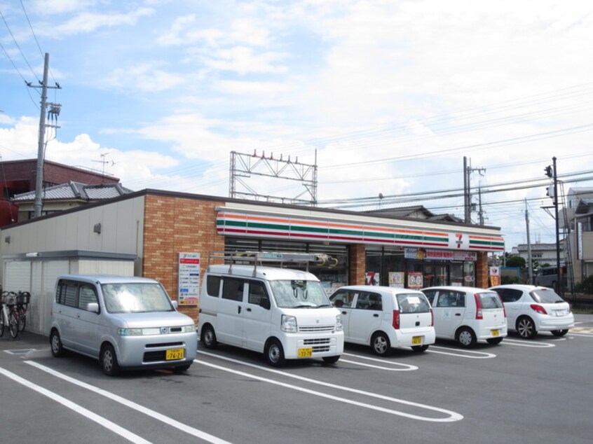 セブンイレブン(コンビニ)まで479m フジパレス堺初芝Ⅲ番館