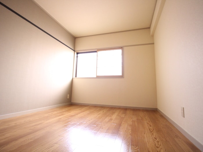 居室 ハッピーコーポレート