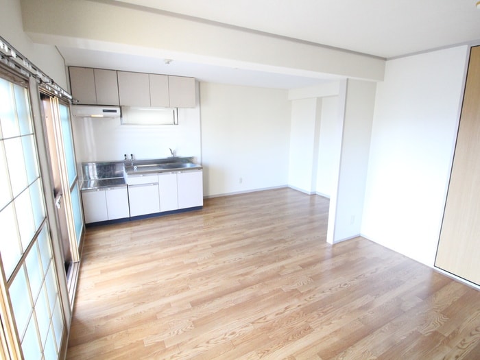 居室 ハッピーコーポレート