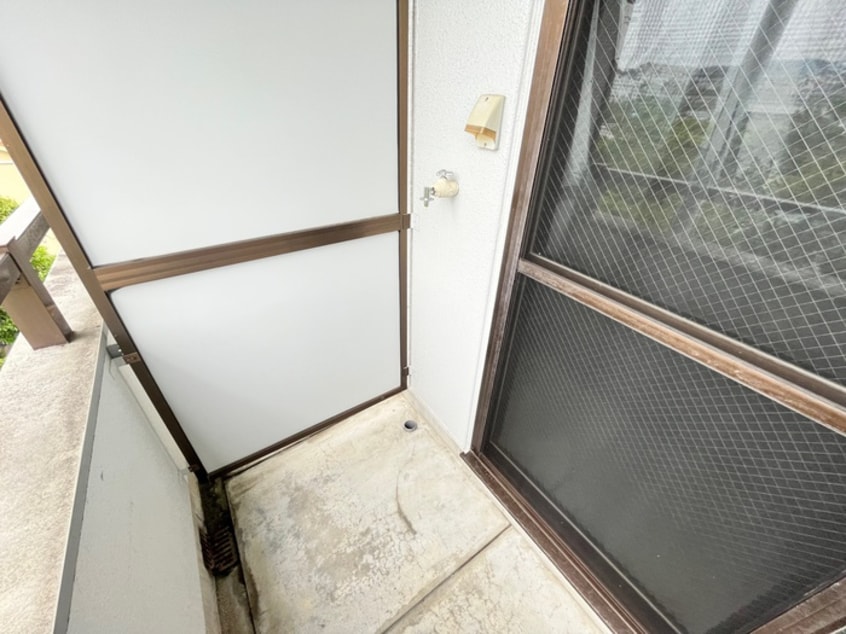 洗濯機置場 エ－デルピオニ－