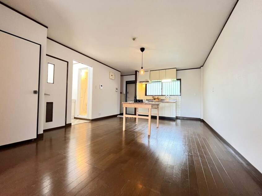 居室 エ－デルピオニ－