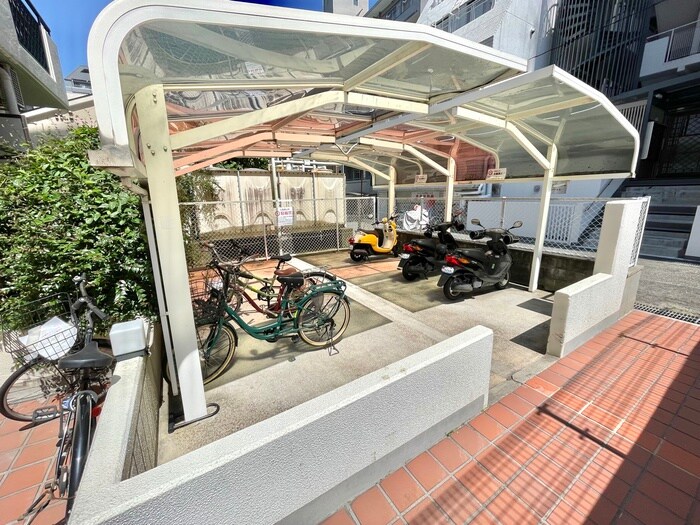 駐輪場 シャルムメゾン六甲道(603)