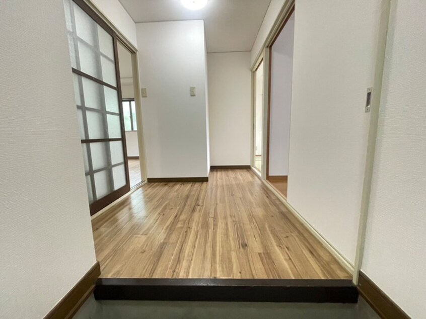 廊下 メゾン　カメリア