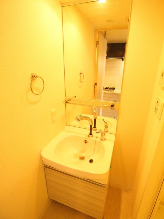 洗面 ﾌﾟﾚｻﾝｽ梅田北ｻﾞ･ﾗｲﾌﾞ(608)