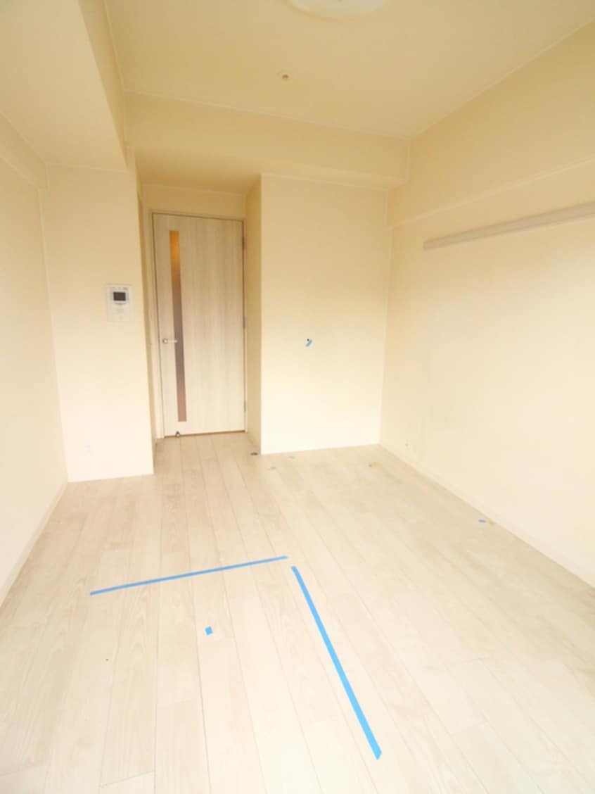 居室 ﾌﾟﾚｻﾝｽ梅田北ｻﾞ･ﾗｲﾌﾞ(608)