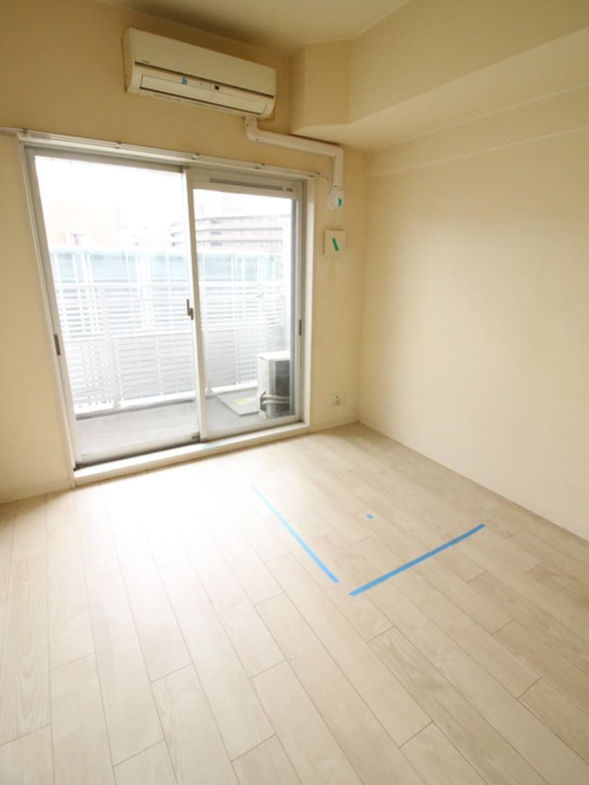 居室 ﾌﾟﾚｻﾝｽ梅田北ｻﾞ･ﾗｲﾌﾞ(608)