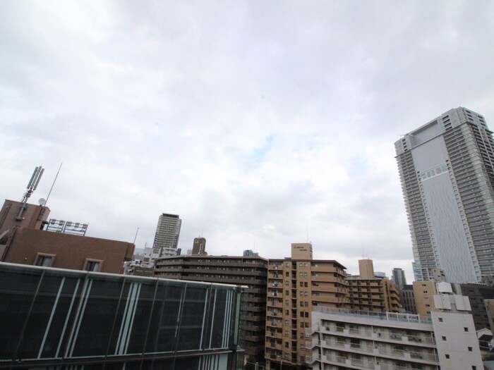 室内からの展望 ﾌﾟﾚｻﾝｽ梅田北ｻﾞ･ﾗｲﾌﾞ(608)