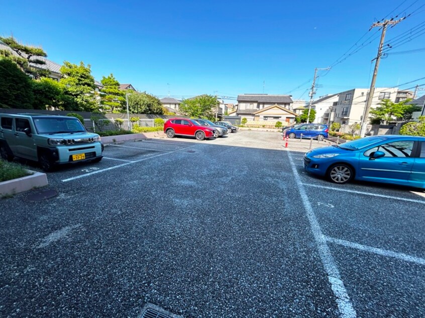 駐車場 エドモンドヒルズ夙川