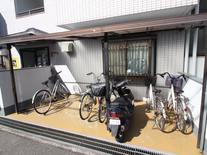 駐輪場 河本マンション