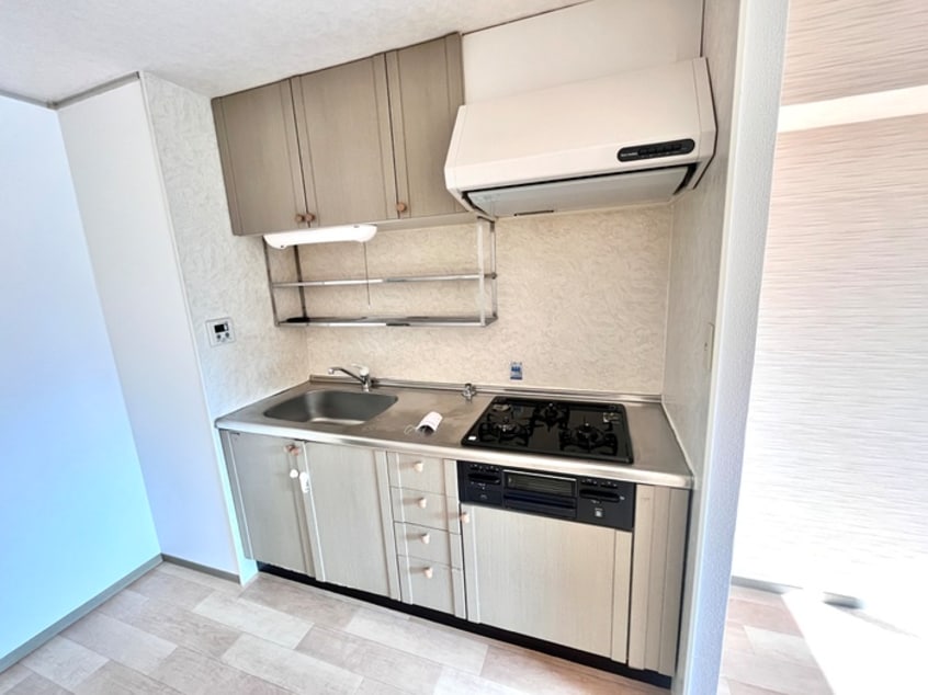 居室 岡田山ハイツＢ棟