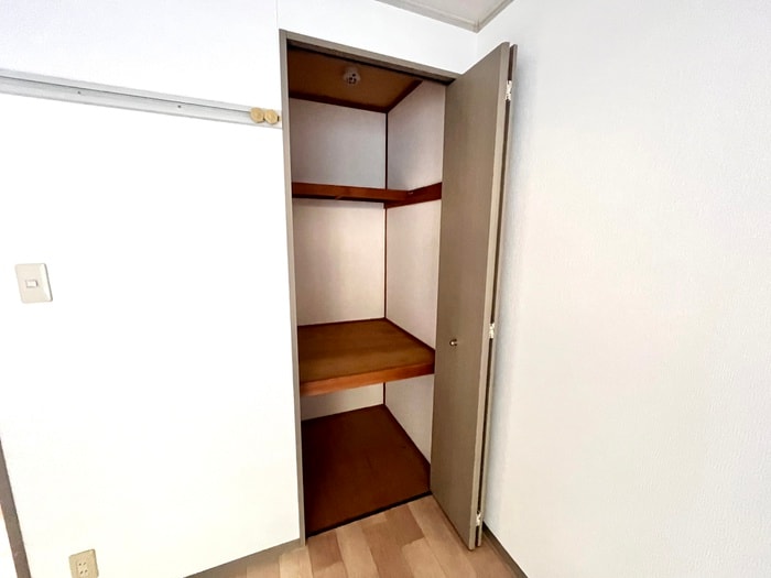 収納 岡田山ハイツＢ棟