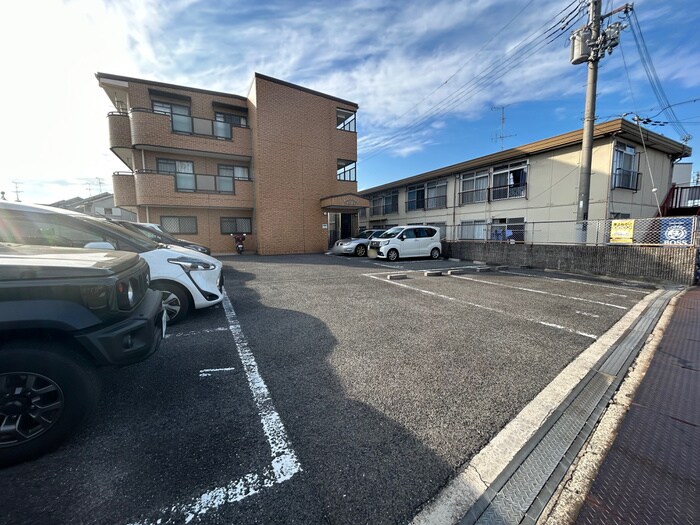 駐車場 マ－ベラス泉ヶ丘