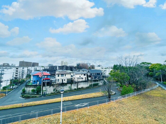 室内からの展望 マ－ベラス泉ヶ丘