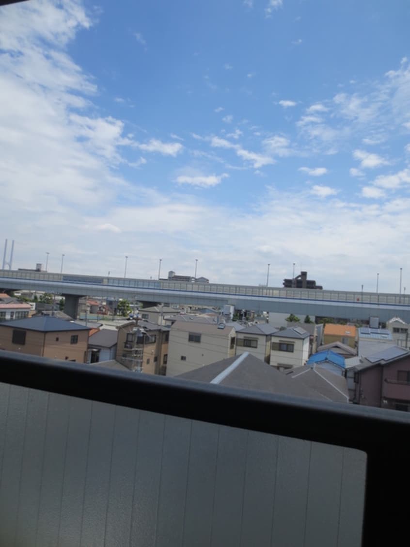 室内からの展望 ド－ル魚崎