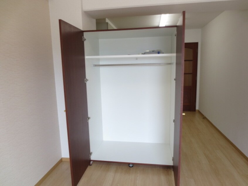 収納 メルツハイム北村