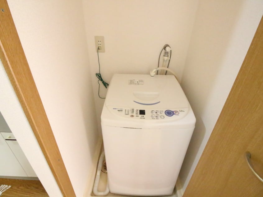 洗濯機置場 ラフィネＣＴＲＳ