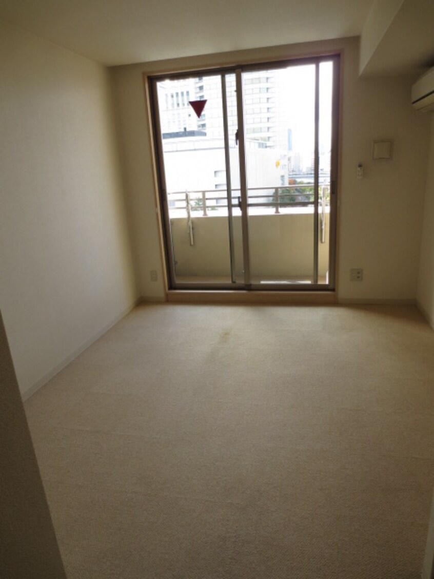 居室 アヴァンセク－ル京橋南