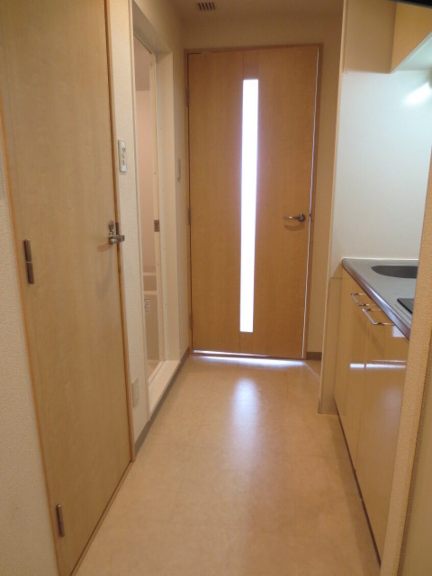 廊下 アヴァンセク－ル京橋南