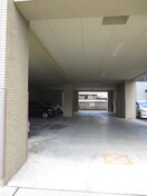 駐車場 アヴァンセク－ル京橋南