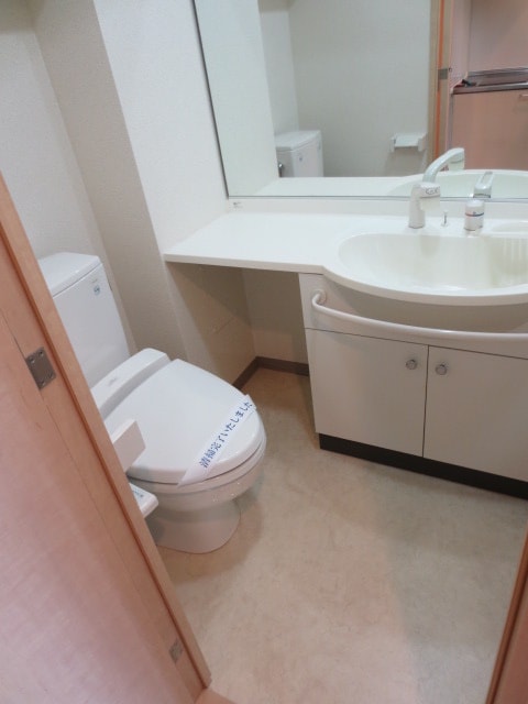 トイレ アヴァンセク－ル京橋南