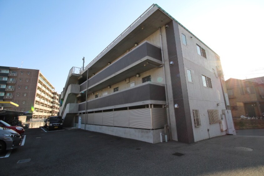 駐車場 designer s素敵館